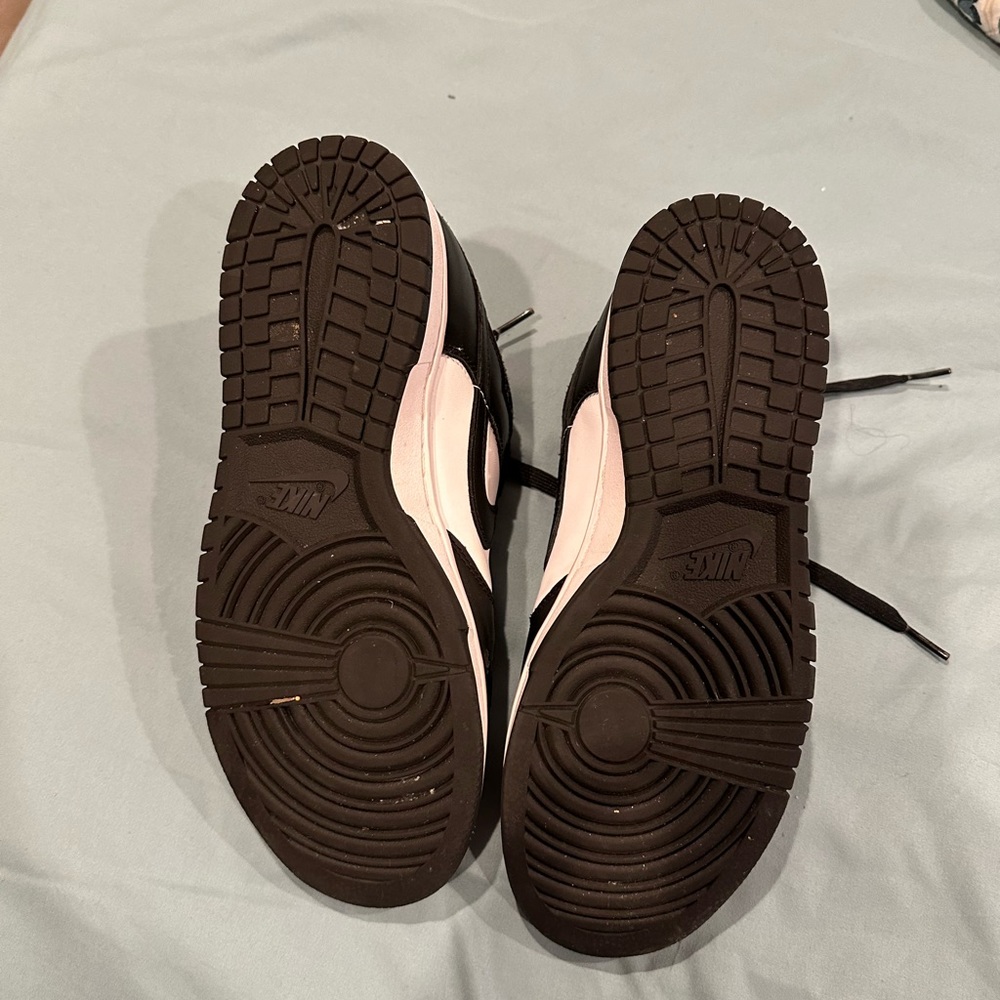 Barely Worn Nike Dunks - image 3